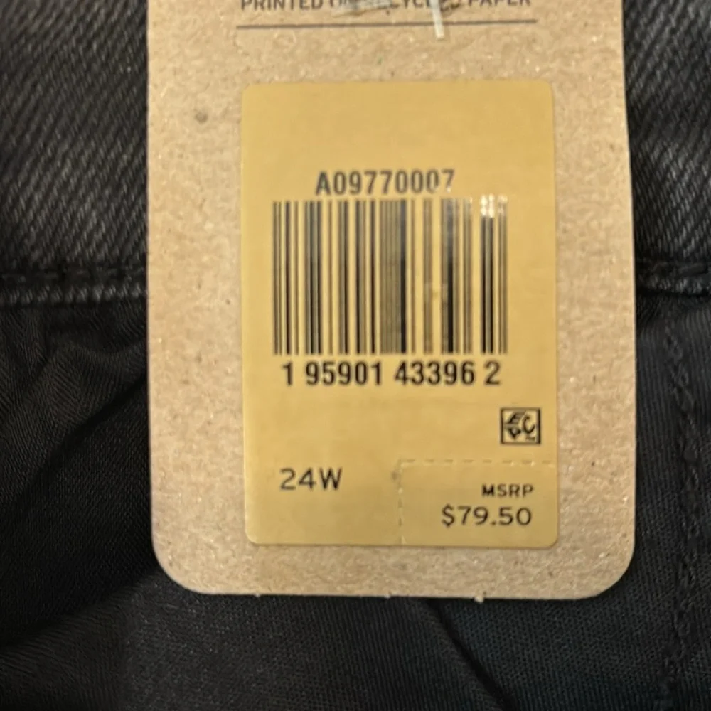 Levi’s Wedgie Straight High Rise Black Denim Cropped Jeans Plus Size 24W NWT